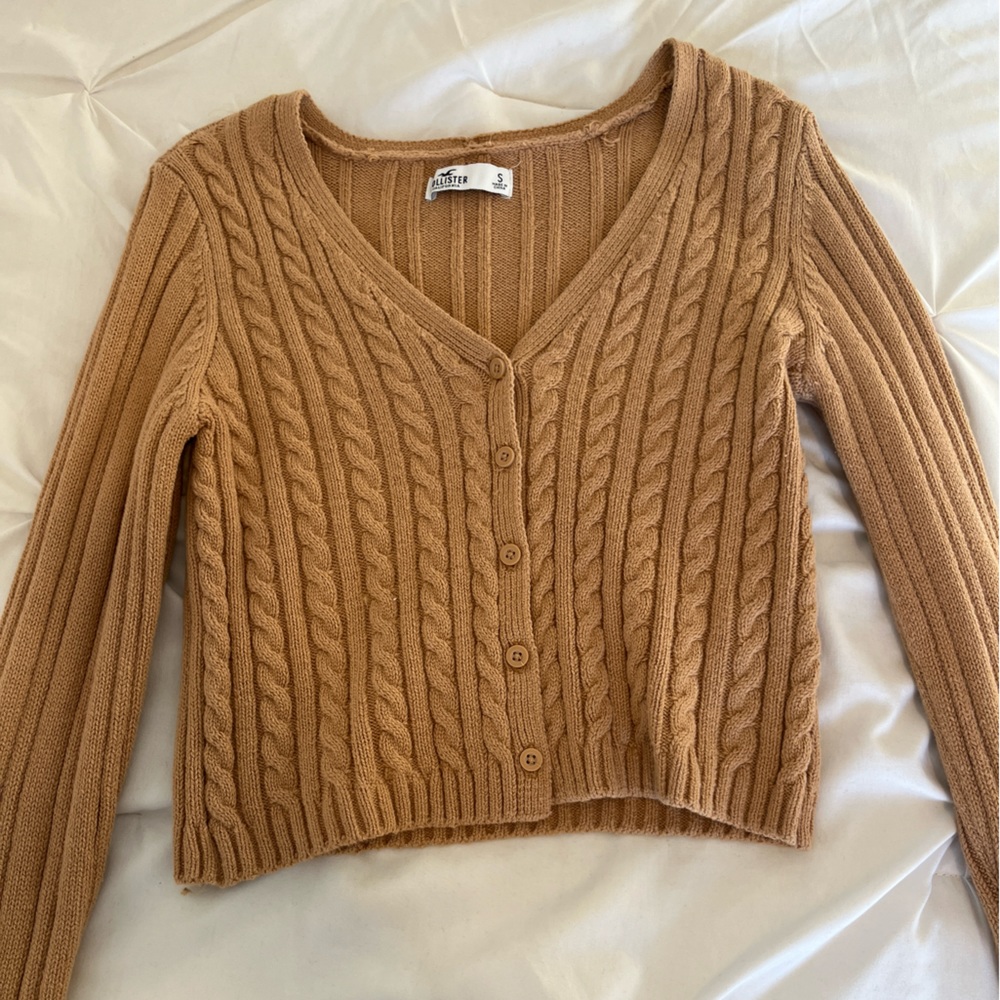 Size Small hollister sweater